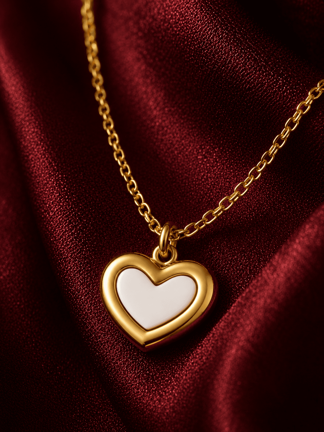 Cor Alba Necklace — alternate view