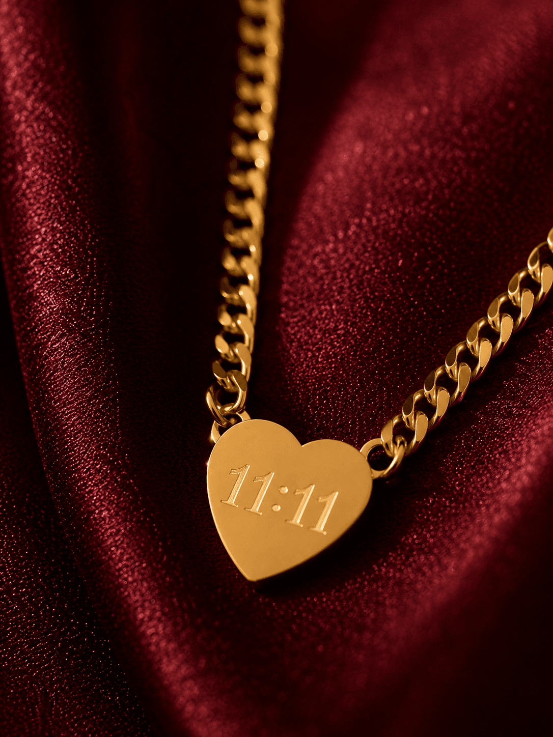 Fatum Aureum Necklace — alternate view