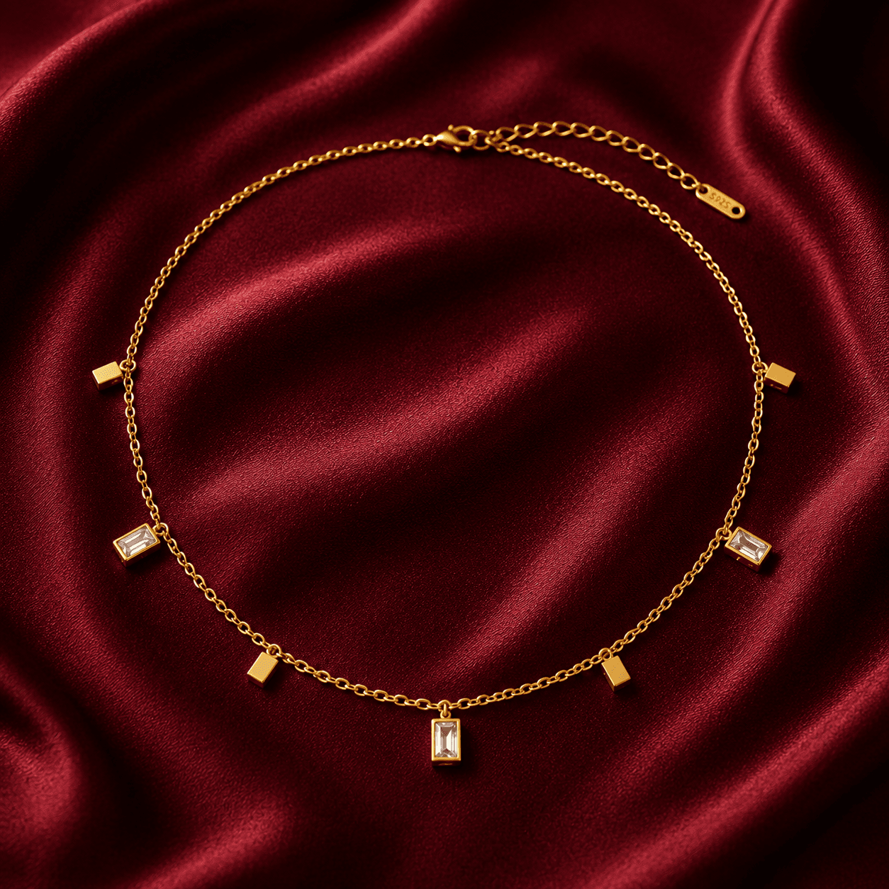 Linea Aurelia Necklace — Anti-Tarnish Gold · Bar Pendant